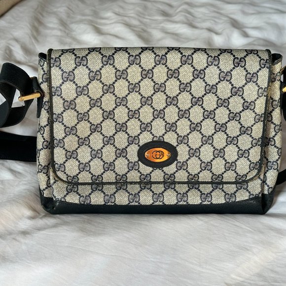 Vintage GUCCI GG Monogram Canvas Flap Should Bag | From the 80s - Picture 2 of 16